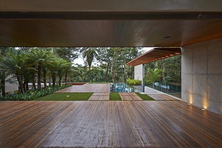 Bosque da Ribeira Residence by Anastasia Arquitetos
