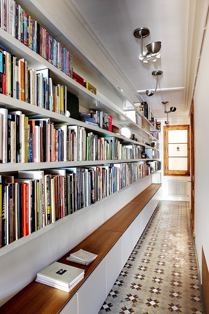 Apartment Refurbishment by Anna & Eugeni Bach