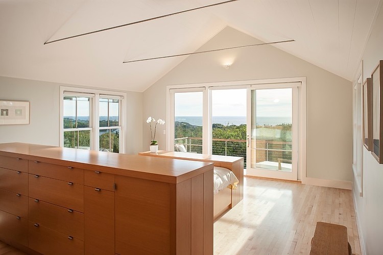Swede Hill House by Aquidneck Properties