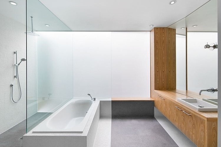 Alexandra Residence by Naturehumaine