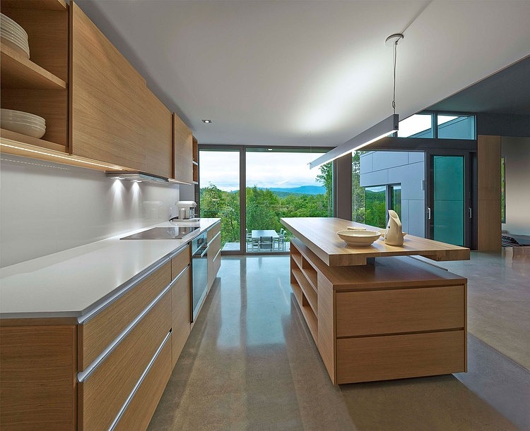 T House by Natalie Dionne Architecture