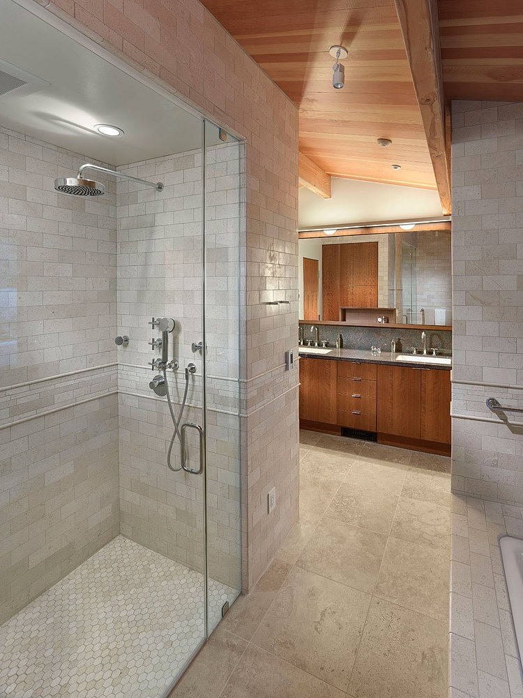 East Bay House by MacCracken Architects