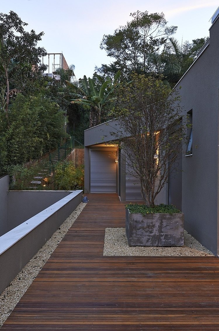 Bosque da Ribeira Residence by Anastasia Arquitetos