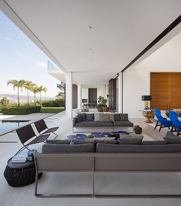 Jaragua Residence by Fernanda Marques