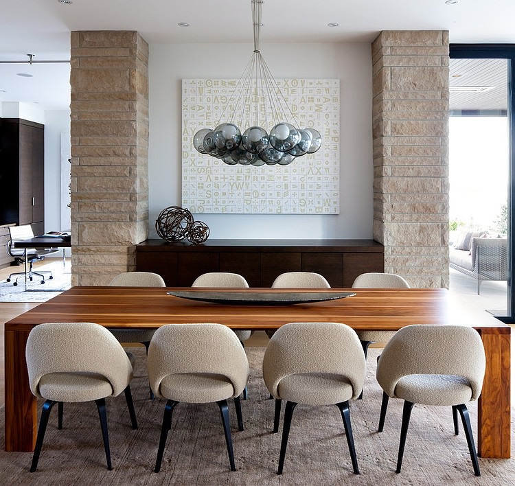 West Vancouver Residence by Claudia Leccacorvi