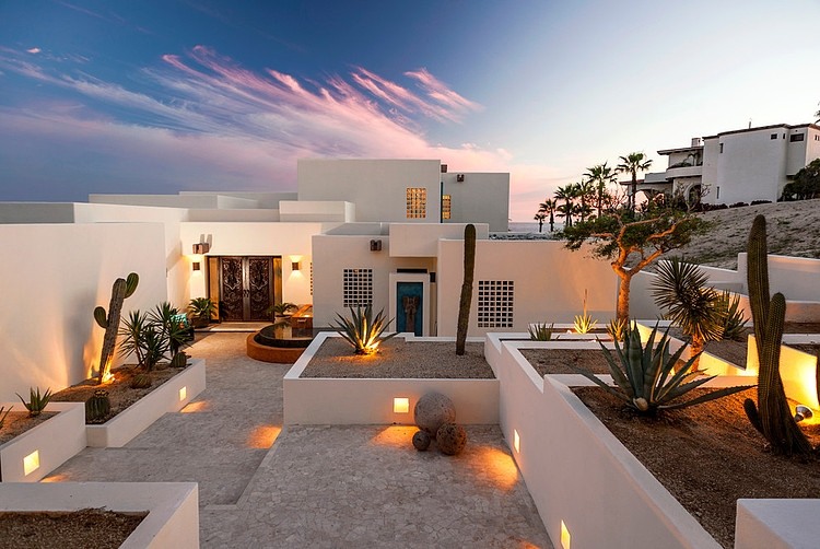 Pedregal Beach Front by Wendy Zolezzi Design
