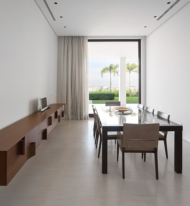Jaragua Residence by Fernanda Marques