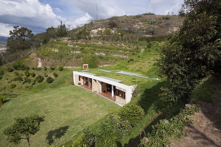 Casa Mirador by AR+C