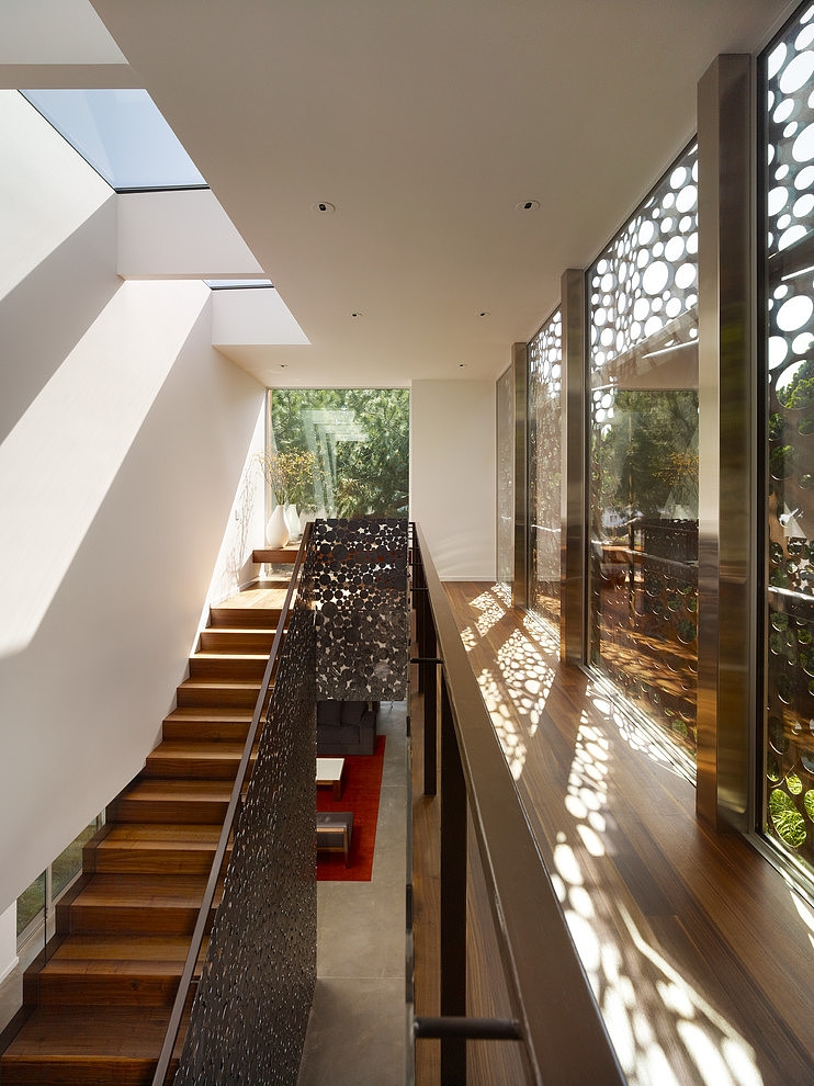 Walnut Residence by Modal Design