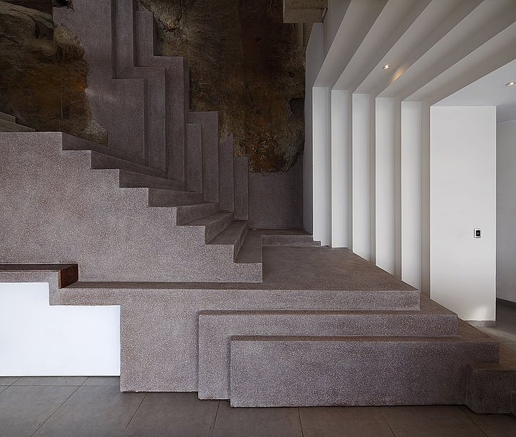 Veronica Beach Residence by Longhi Architects
