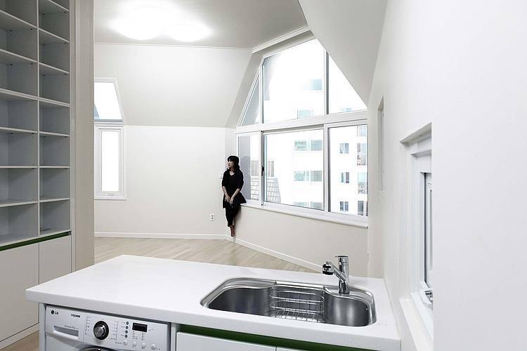 White House by Design Band YOAP