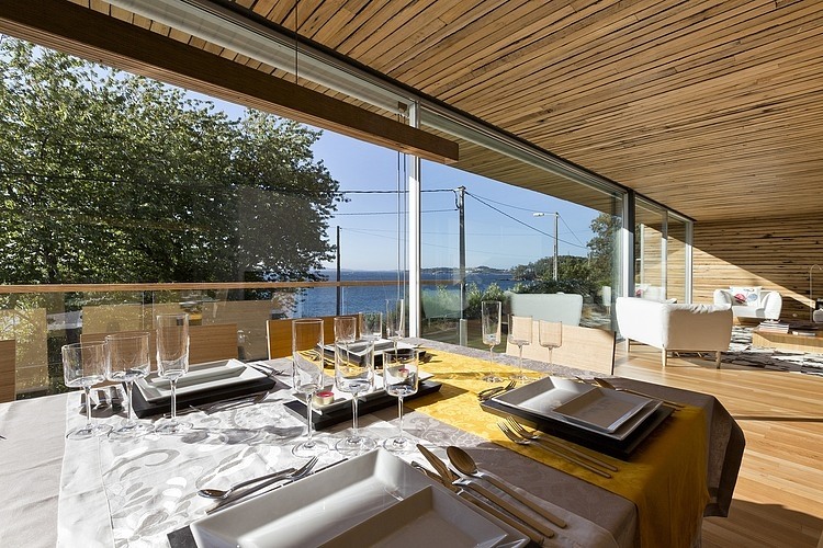 Dezanove House by Iñaki Leite Architects