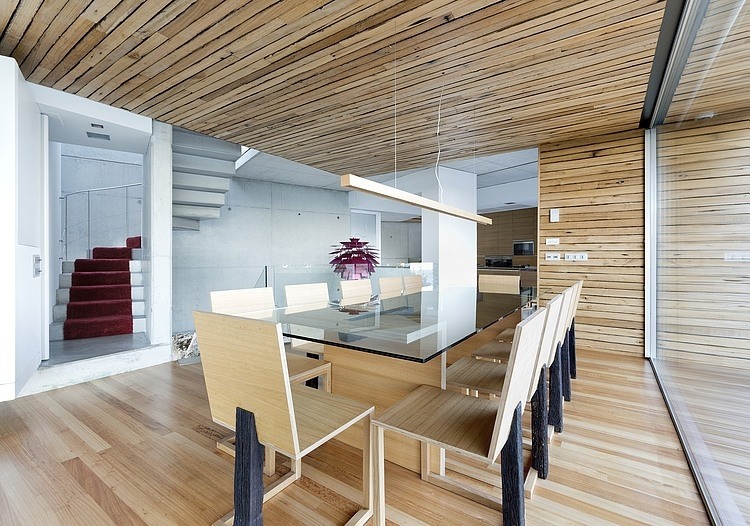 Dezanove House by Iñaki Leite Architects