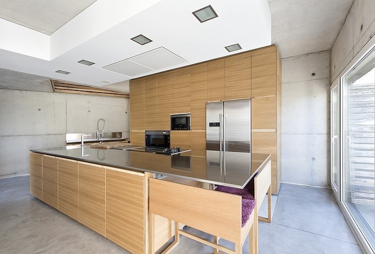 Dezanove House by Iñaki Leite Architects