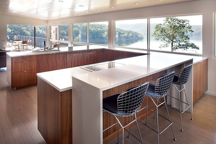 Postcard House by Hufft Projects