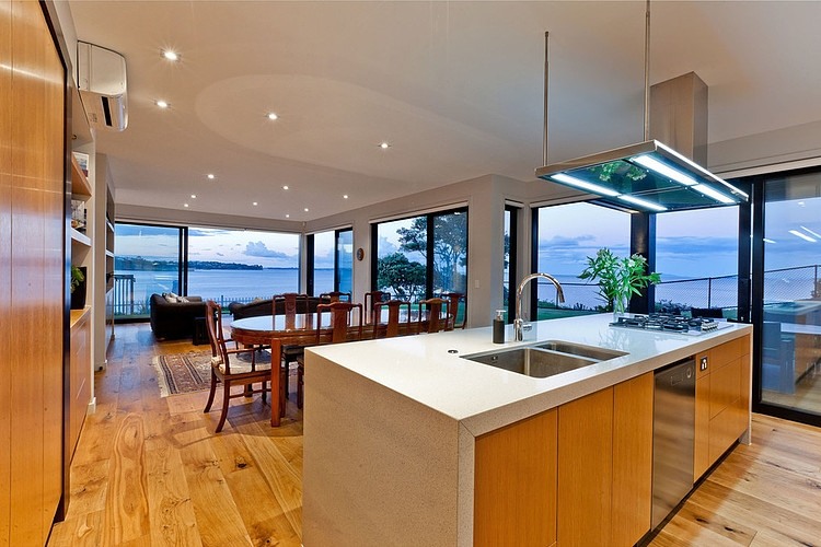 Rothesay Bay House by Creative Arch
