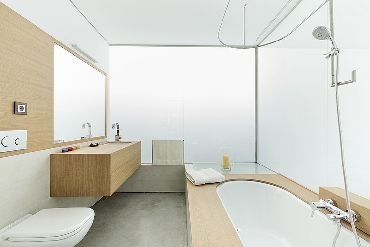 Dezanove House by Iñaki Leite Architects