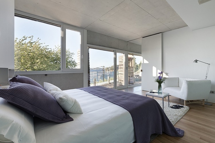 Dezanove House by Iñaki Leite Architects