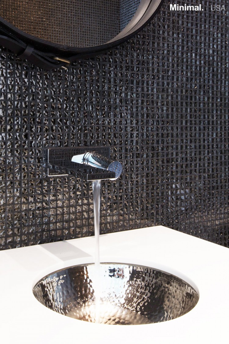 Minimal USA GLAM Bathroom - Integrated sink Minimal USA GLAM Bathroom - Integrated sink