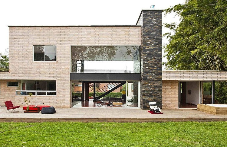 Olaya House by David Ramirez