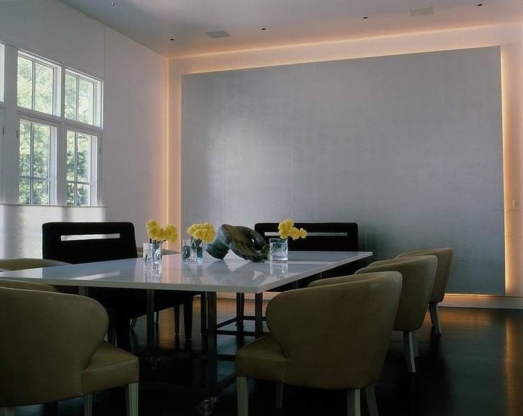 Scarsdale Residence by Vicente Wolf Associates