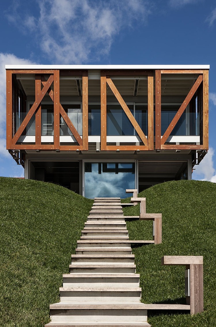 Takapuna House by Athfield Architects