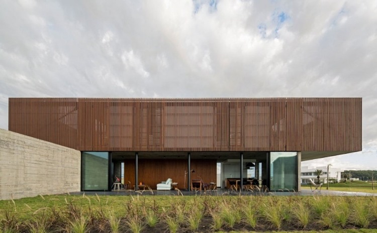 XAN House by MAPA Architects