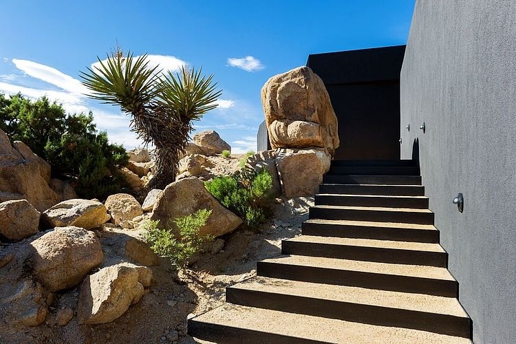 Black Desert House by Oller & Pejic Architecture