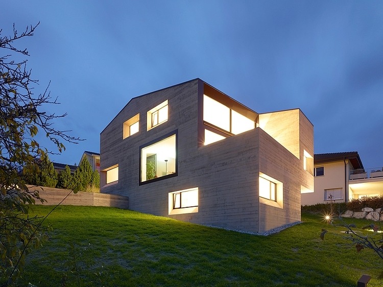 MFG Residence by Evequoz Ferreira