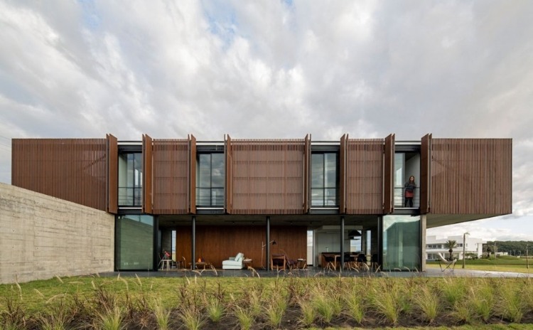 XAN House by MAPA Architects
