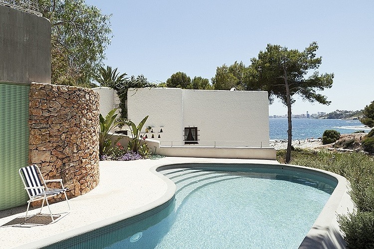 Casa Baladrar by Langarita-navarro Arquitectos
