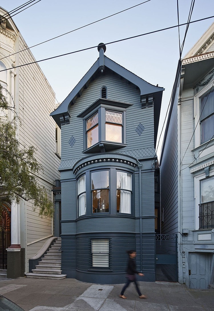 Janus Residence by Kennerly Architecture & Planning