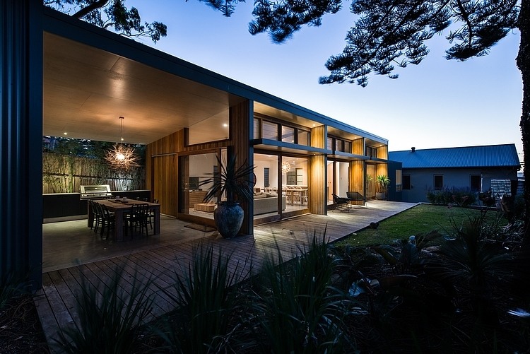 Redhead Residence by Bourne Blue Architecture