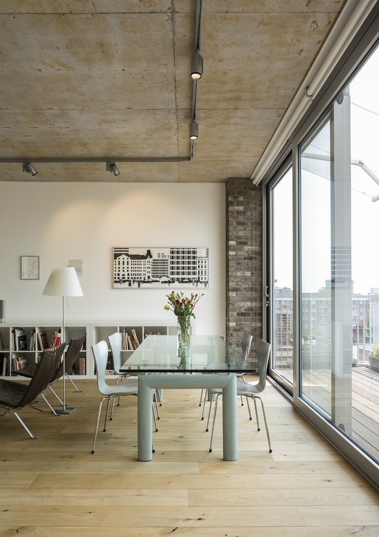 Whitmore Rd Apartment by Trevor Horne Architects