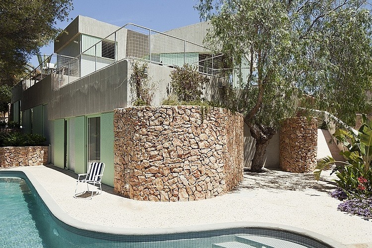 Casa Baladrar by Langarita-navarro Arquitectos