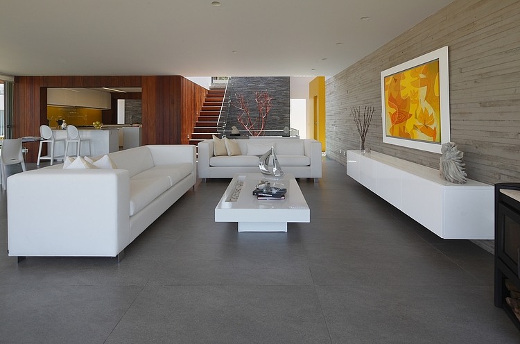 Casa P12 by Martin Dulanto Arquitecto