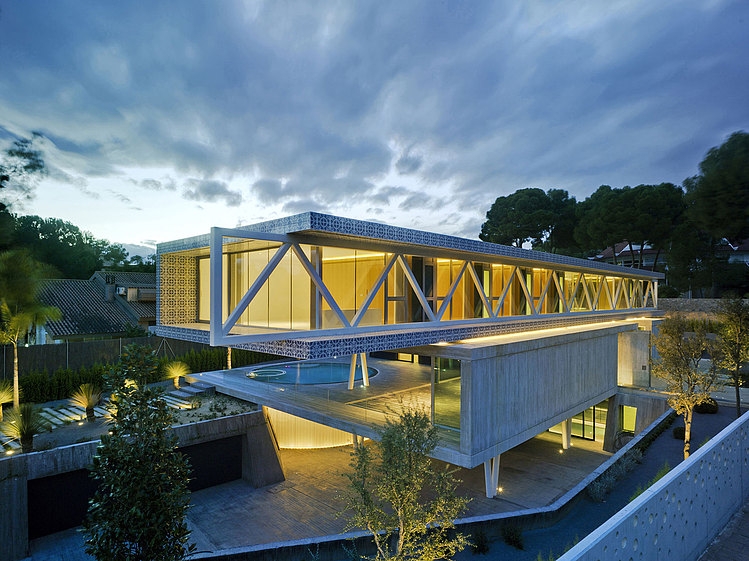 4 in 1 House by Clavel Arquitectos