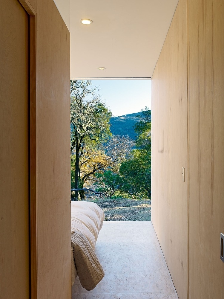 Moose Road Residence by Mork Ulnes Architects