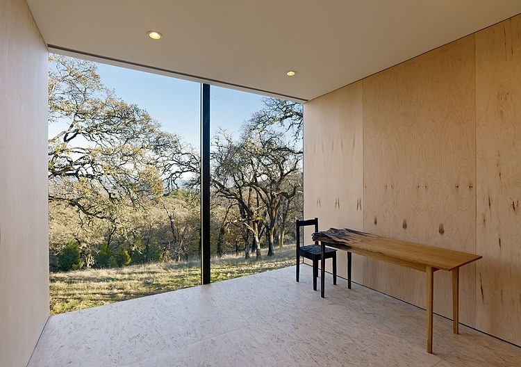 Moose Road Residence by Mork Ulnes Architects