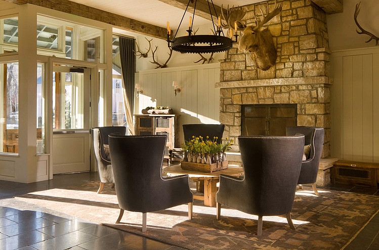 Grassy Creek Residence by Jett Thompson Antiques & Interiors