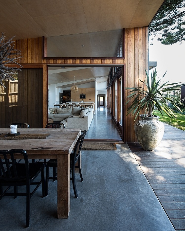 Redhead Residence by Bourne Blue Architecture