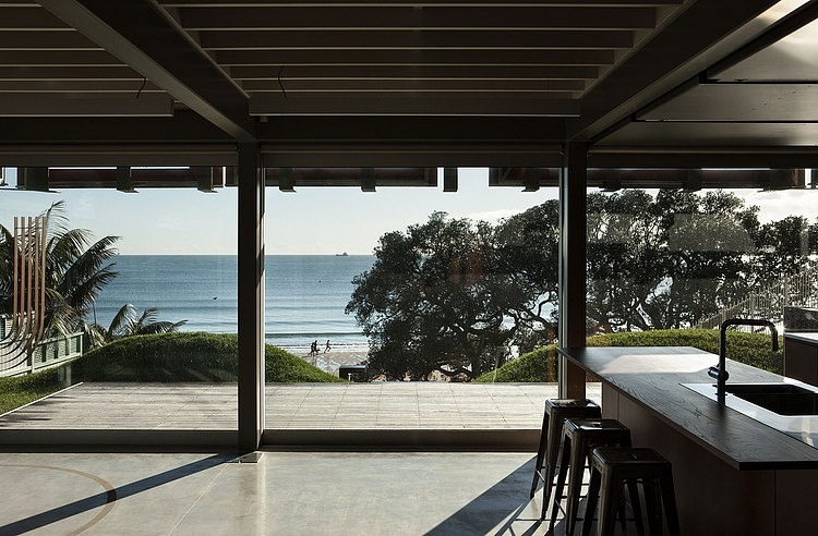 Takapuna House by Athfield Architects