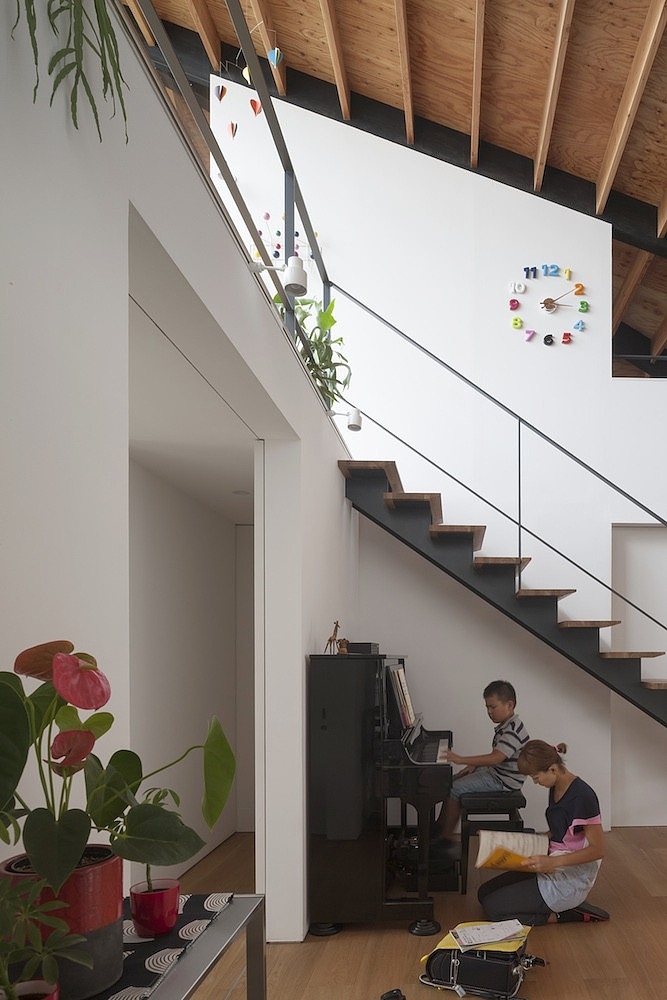 Ibaraki Residence by Naoi Architecture & Design Office