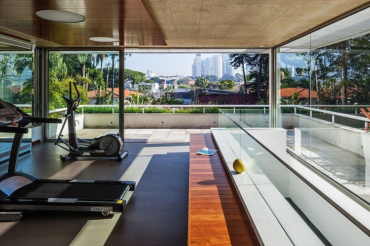MG Residence by Reinach Mendonça Arquitetos Associados