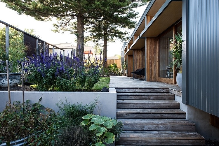 Redhead Residence by Bourne Blue Architecture