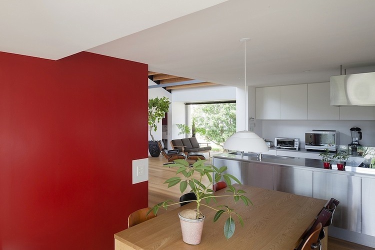Ibaraki Residence by Naoi Architecture & Design Office