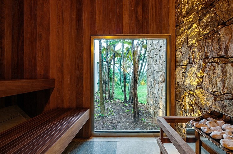 MG Residence by Reinach Mendonça Arquitetos Associados