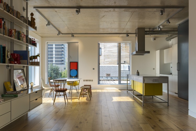 Whitmore Rd Apartment by Trevor Horne Architects