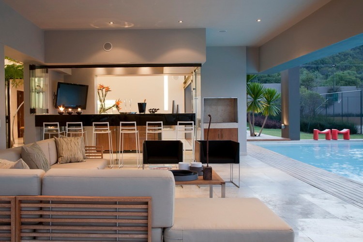 House Eccleston by Nico van der Meulen Architects