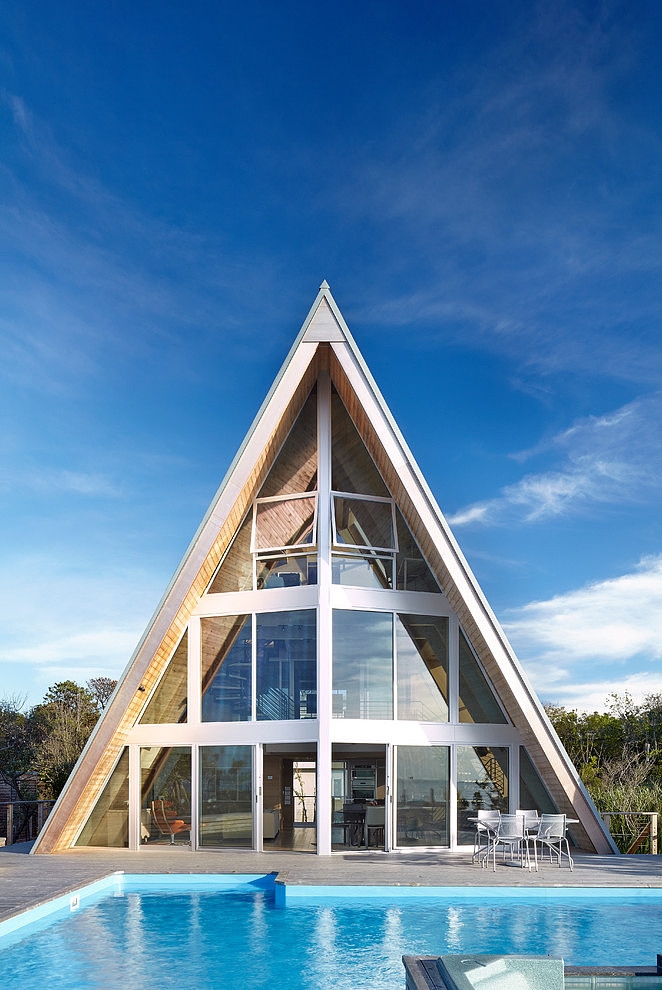 Doug + Bill's by Bromley Caldari Architects